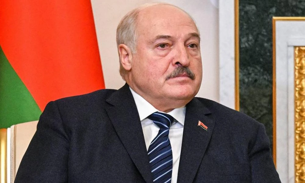 Ο Λουκασένκο προειδοποιεί ότι θα ξεσπάσει ο Γ' Παγκόσμιος Πόλεμος! "Είμαστε στο χείλος της αβύσσου"